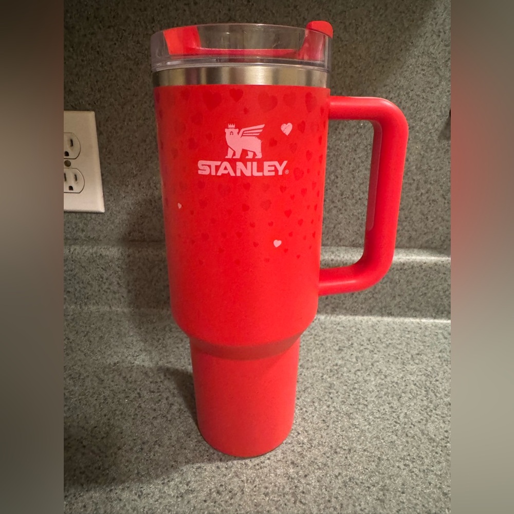EUC Target 2025 Valentine Limited edition Stanley Red Travel Mug.